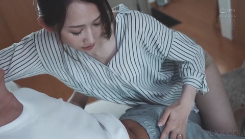 Chịch cô nàng vú hồng đẹp mê ly Kana Mito